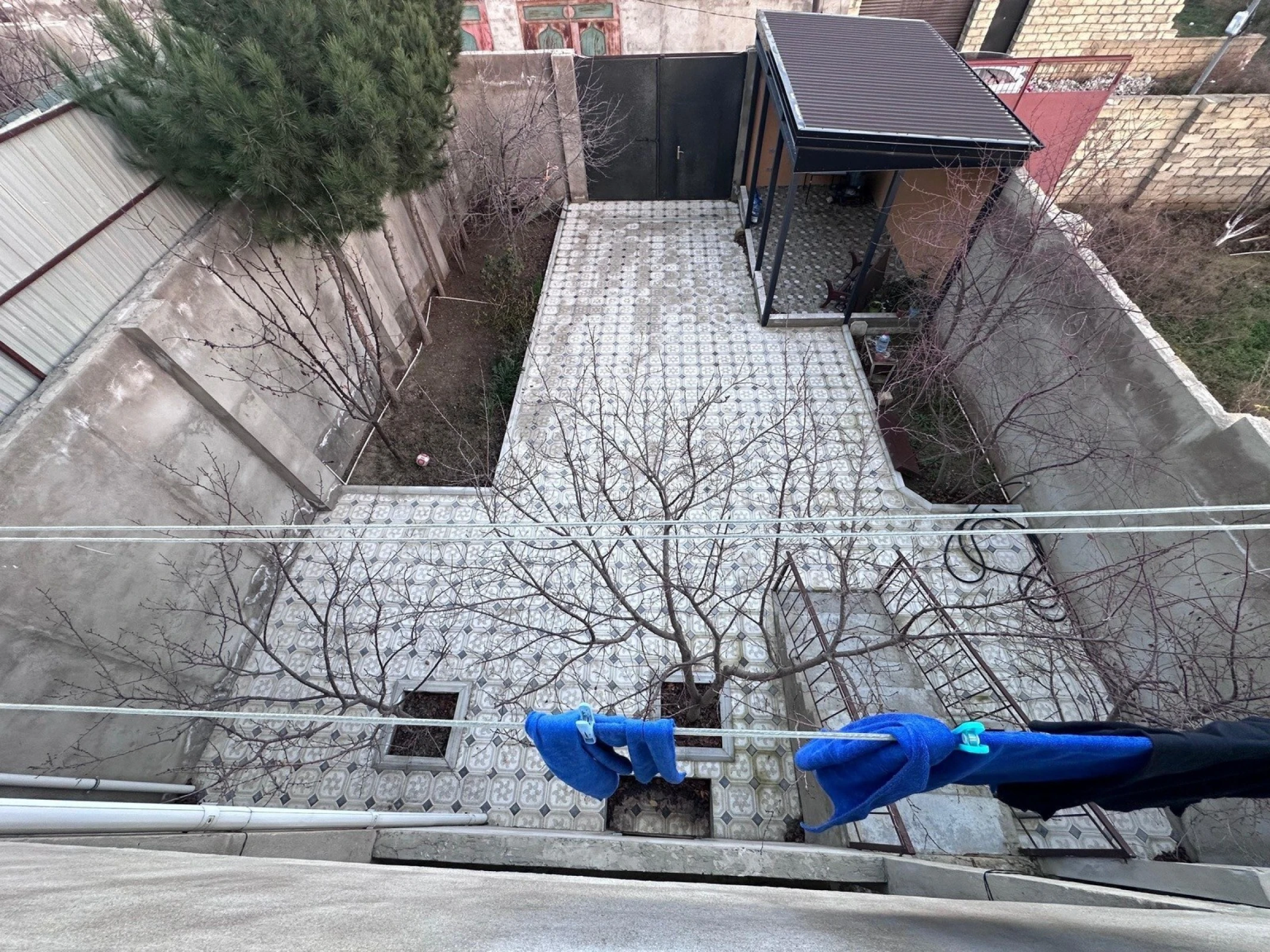 Satılır 6 otaqlı həyət evi 180 m²