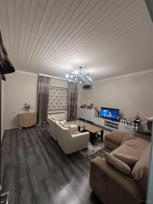 Satılır 6 otaqlı həyət evi 180 m²