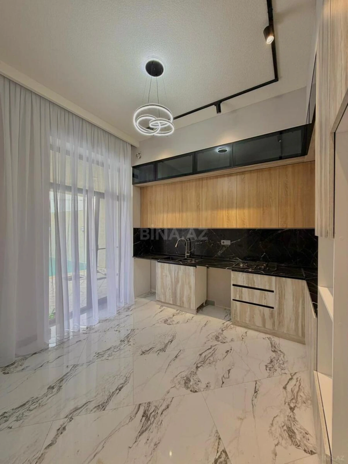 Satılır 4 otaqlı həyət evi 150 m²