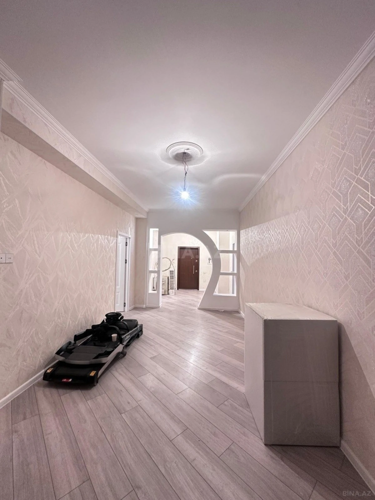 Satılır 3 otaqlı mənzil 83 m²