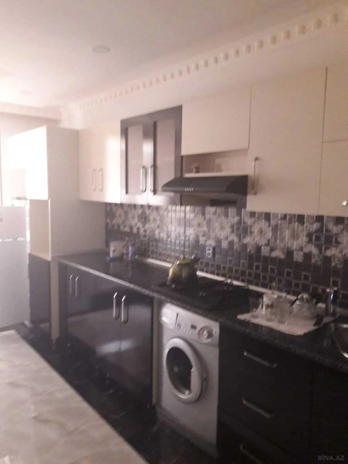 Kirayə verilir 3 otaqlı mənzil 140 m²