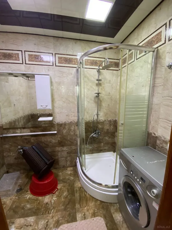 Kirayə verilir 3 otaqlı mənzil 140 m²