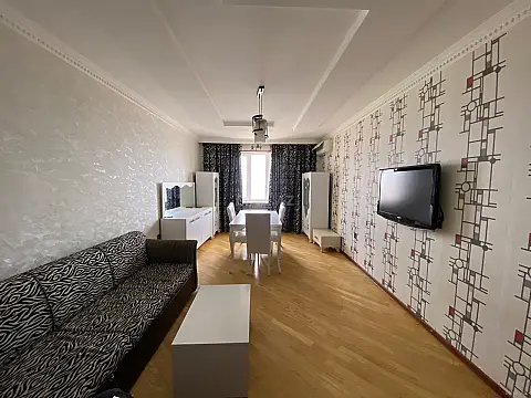 Kirayə verilir 3 otaqlı mənzil 140 m² — Bakı, Nərimanov 3 otaq 140.00 m²