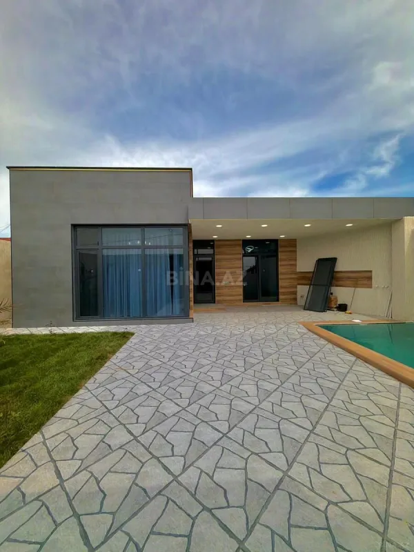 Satılır 4 otaqlı həyət evi 135 m²