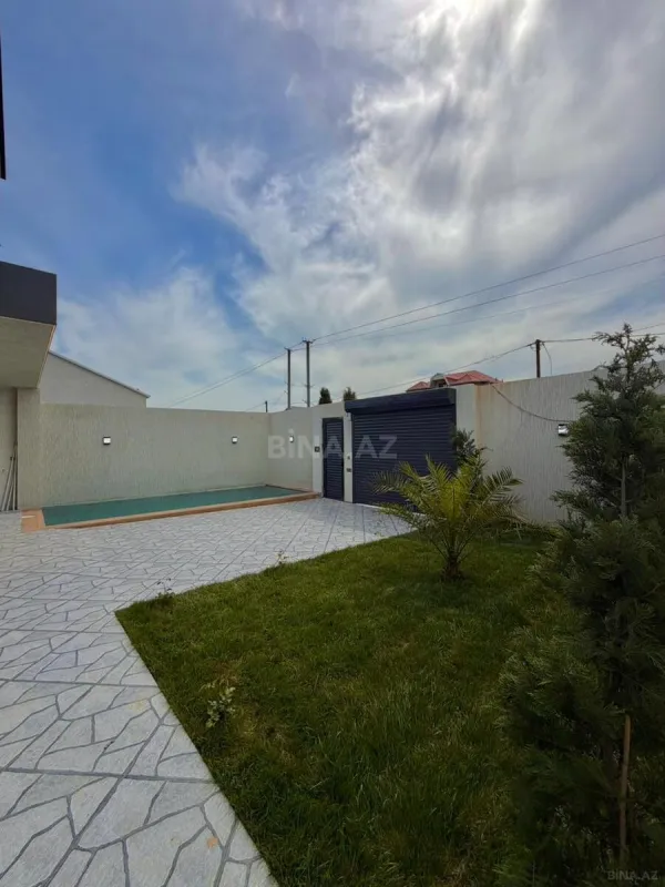 Satılır 4 otaqlı həyət evi 135 m²