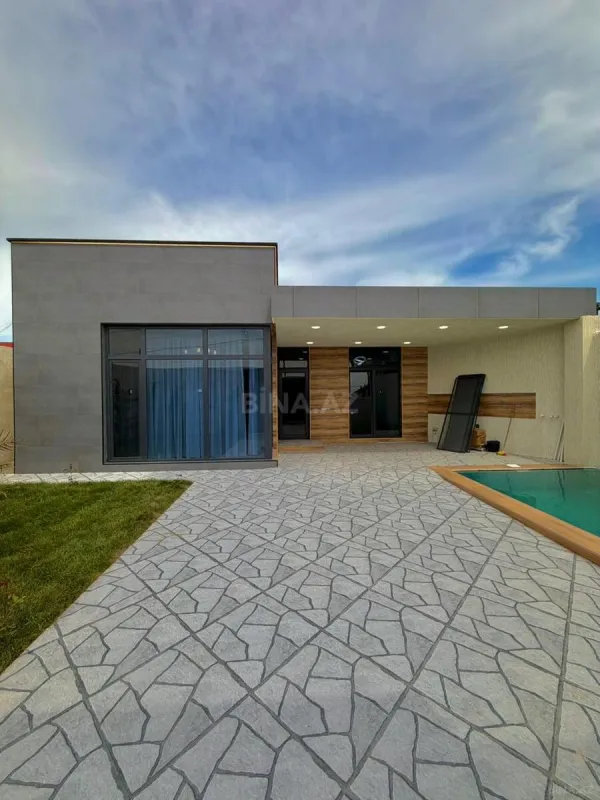 Satılır 4 otaqlı həyət evi 135 m²