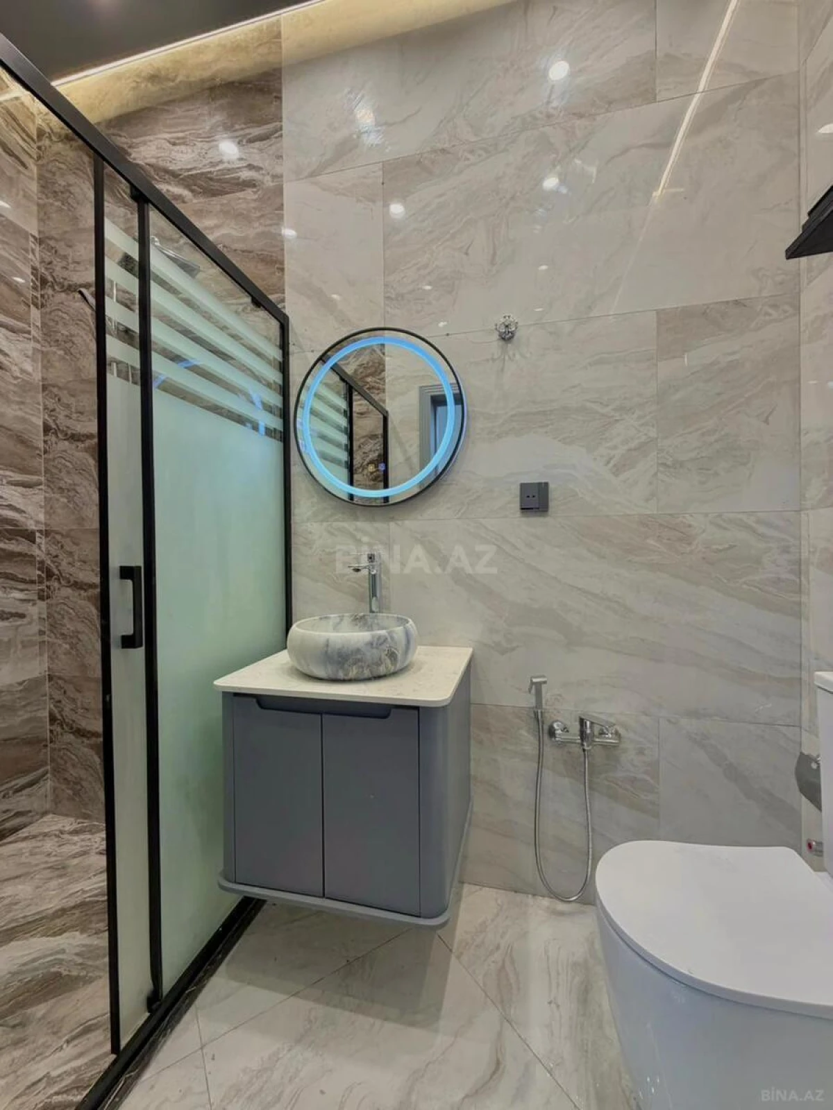 Satılır 4 otaqlı həyət evi 135 m²