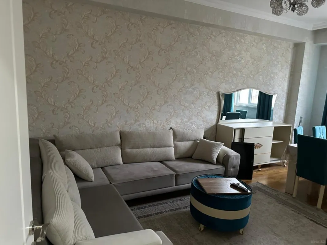 Kirayə verilir 2 otaqlı mənzil 65 m²