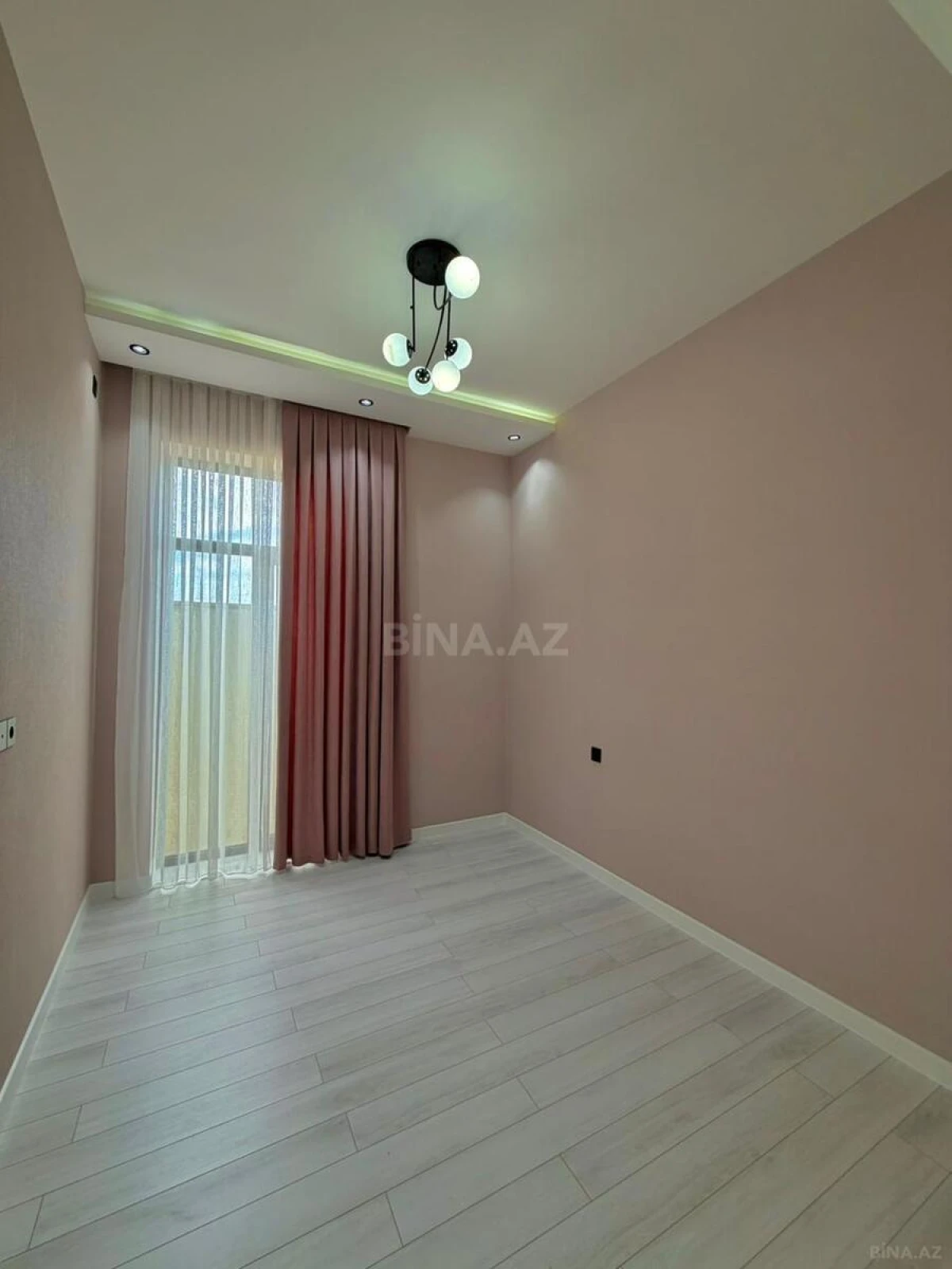 Satılır 4 otaqlı həyət evi 145 m²