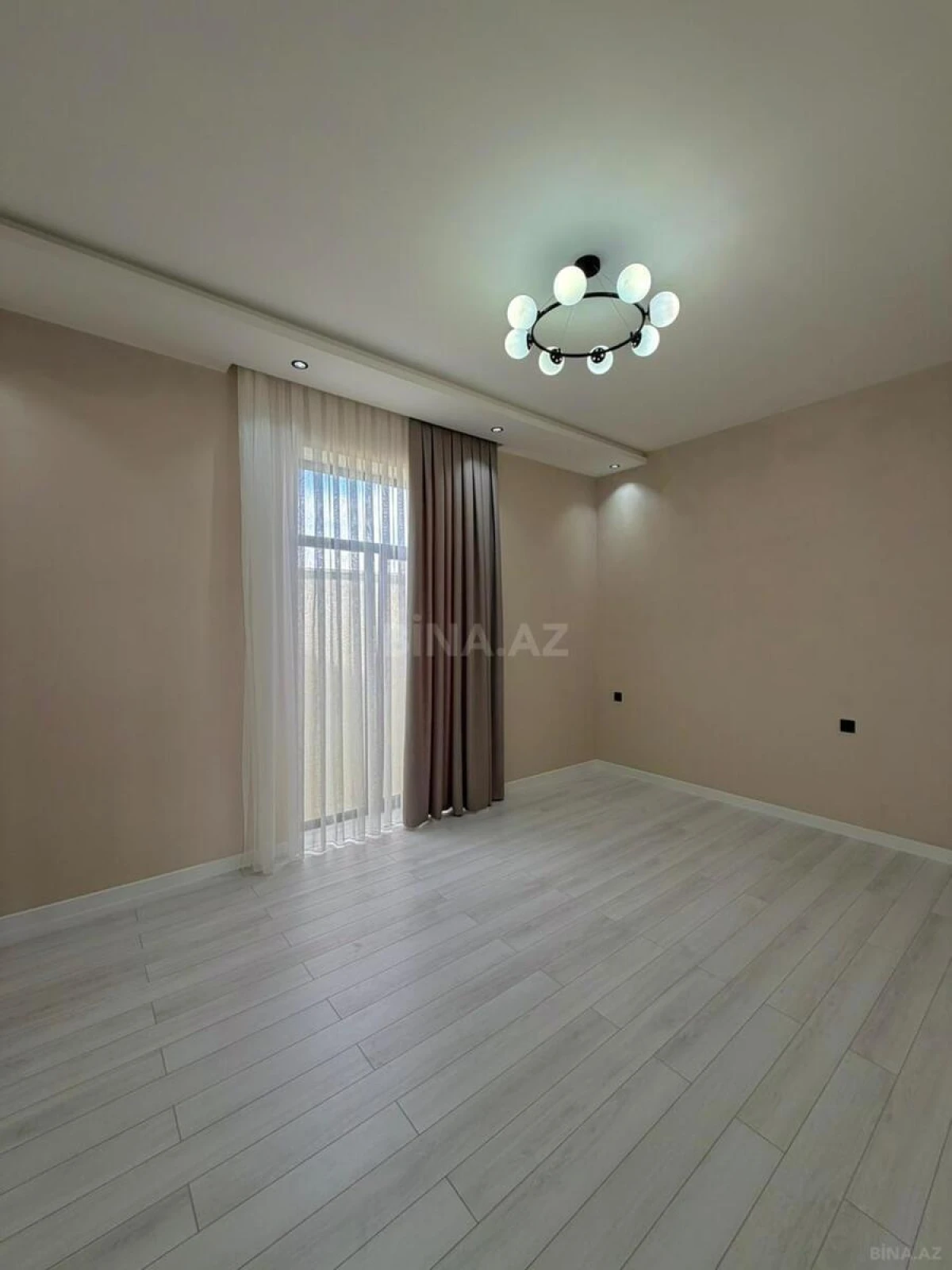 Satılır 4 otaqlı həyət evi 145 m²