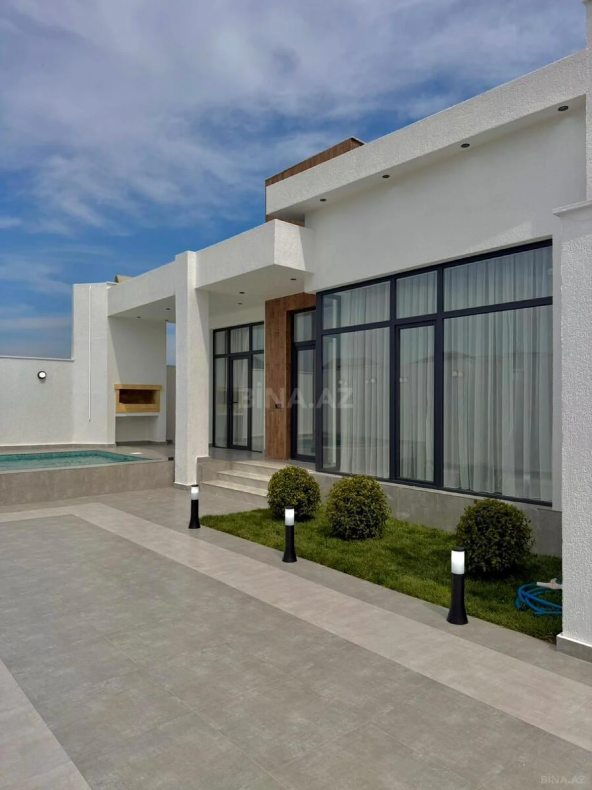 Satılır 4 otaqlı həyət evi 145 m²