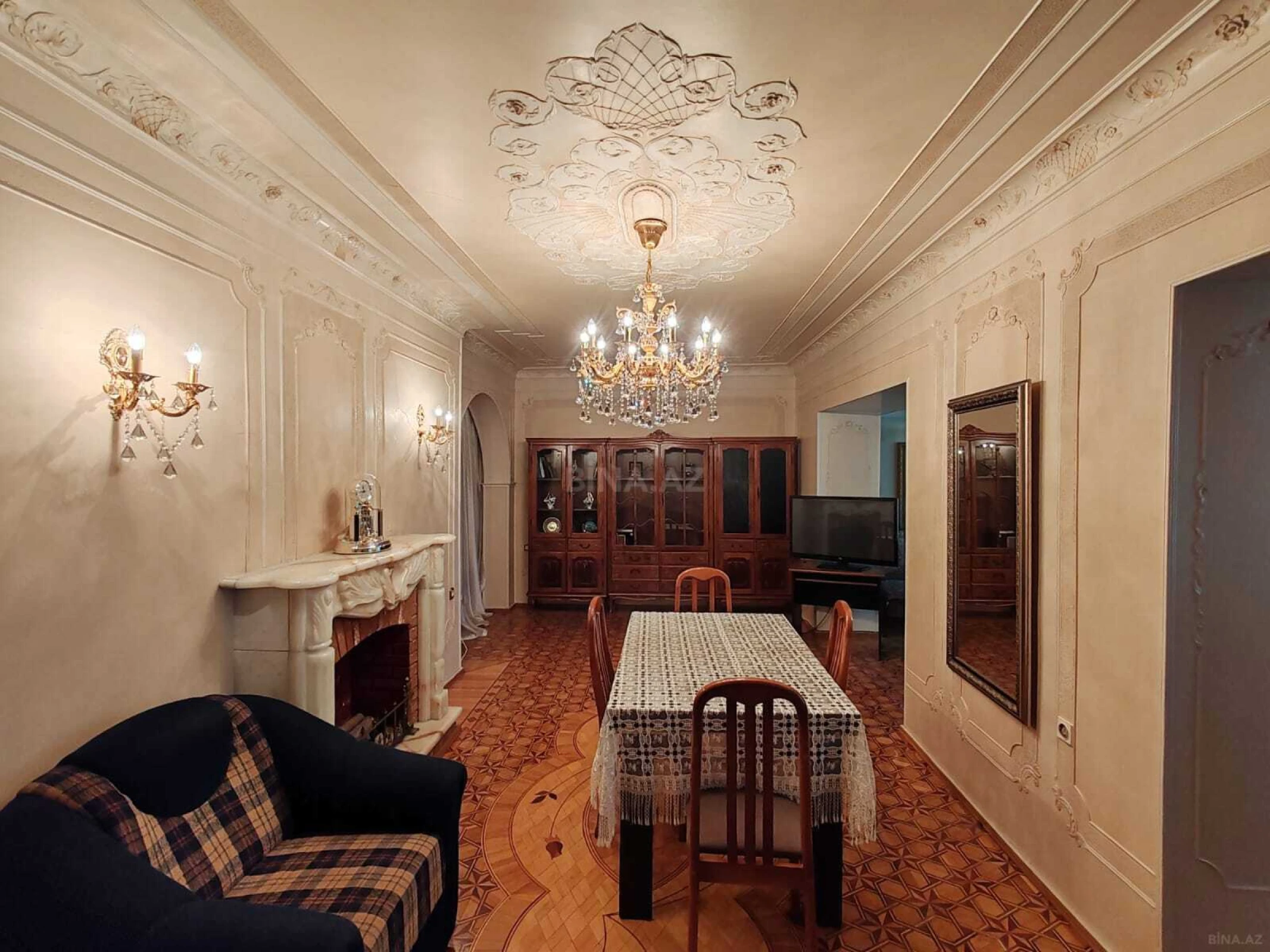 Kirayə verilir 3 otaqlı mənzil 140 m²