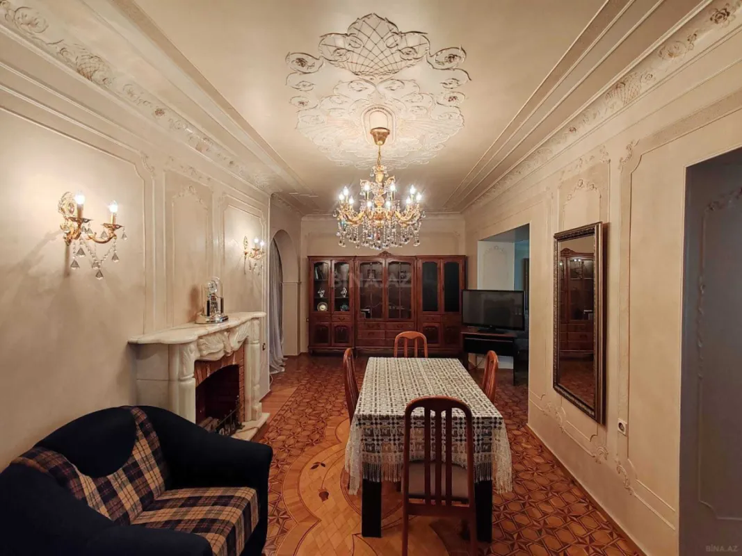 Kirayə verilir 3 otaqlı mənzil 140 m²