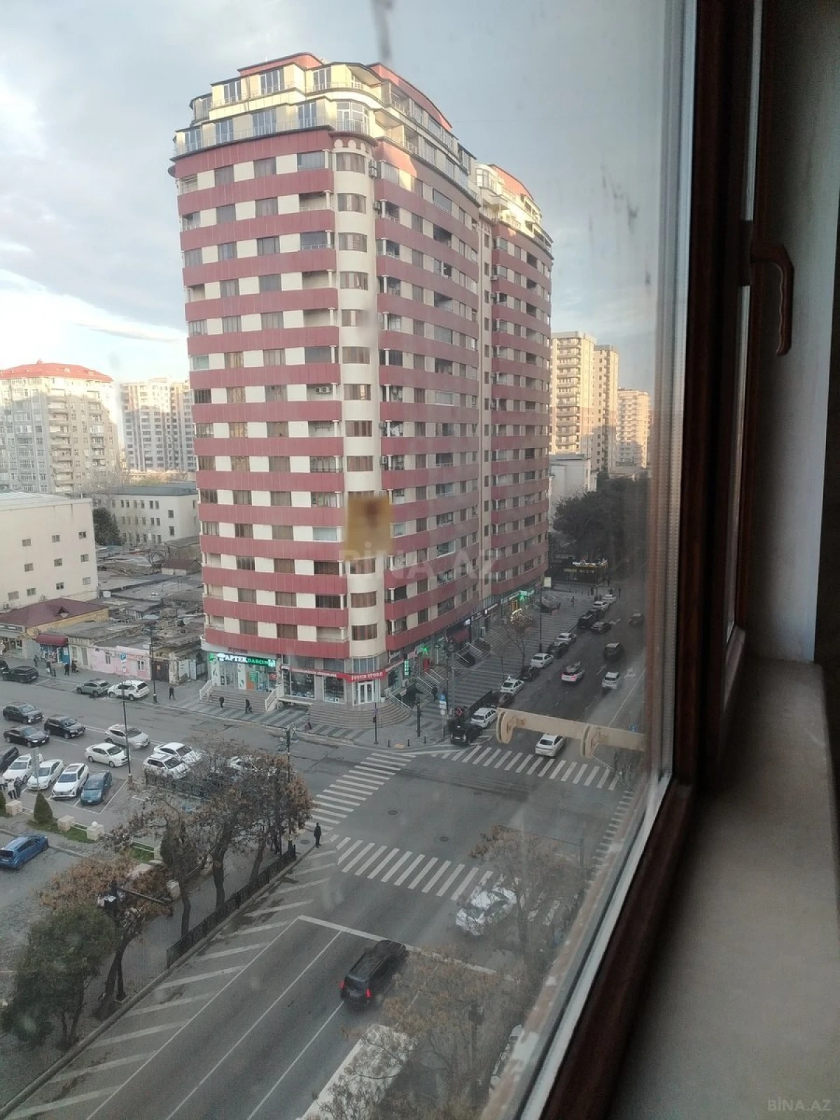 Satılır 3 otaqlı mənzil 68 m²