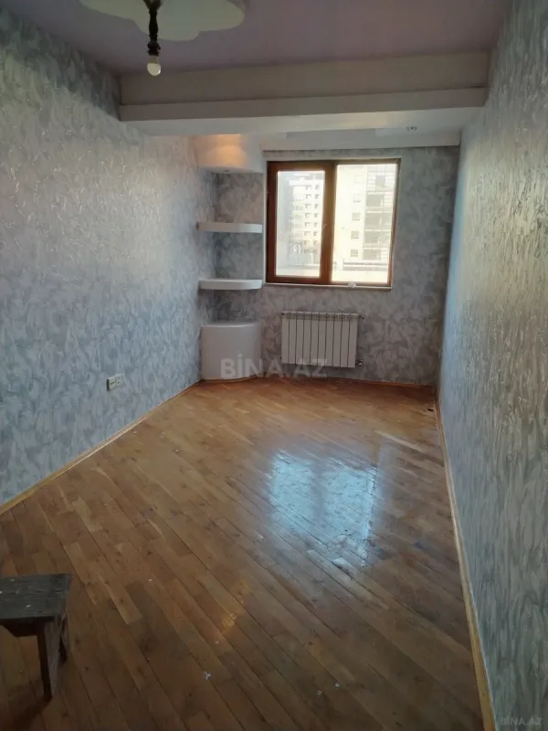 Satılır 3 otaqlı mənzil 68 m²