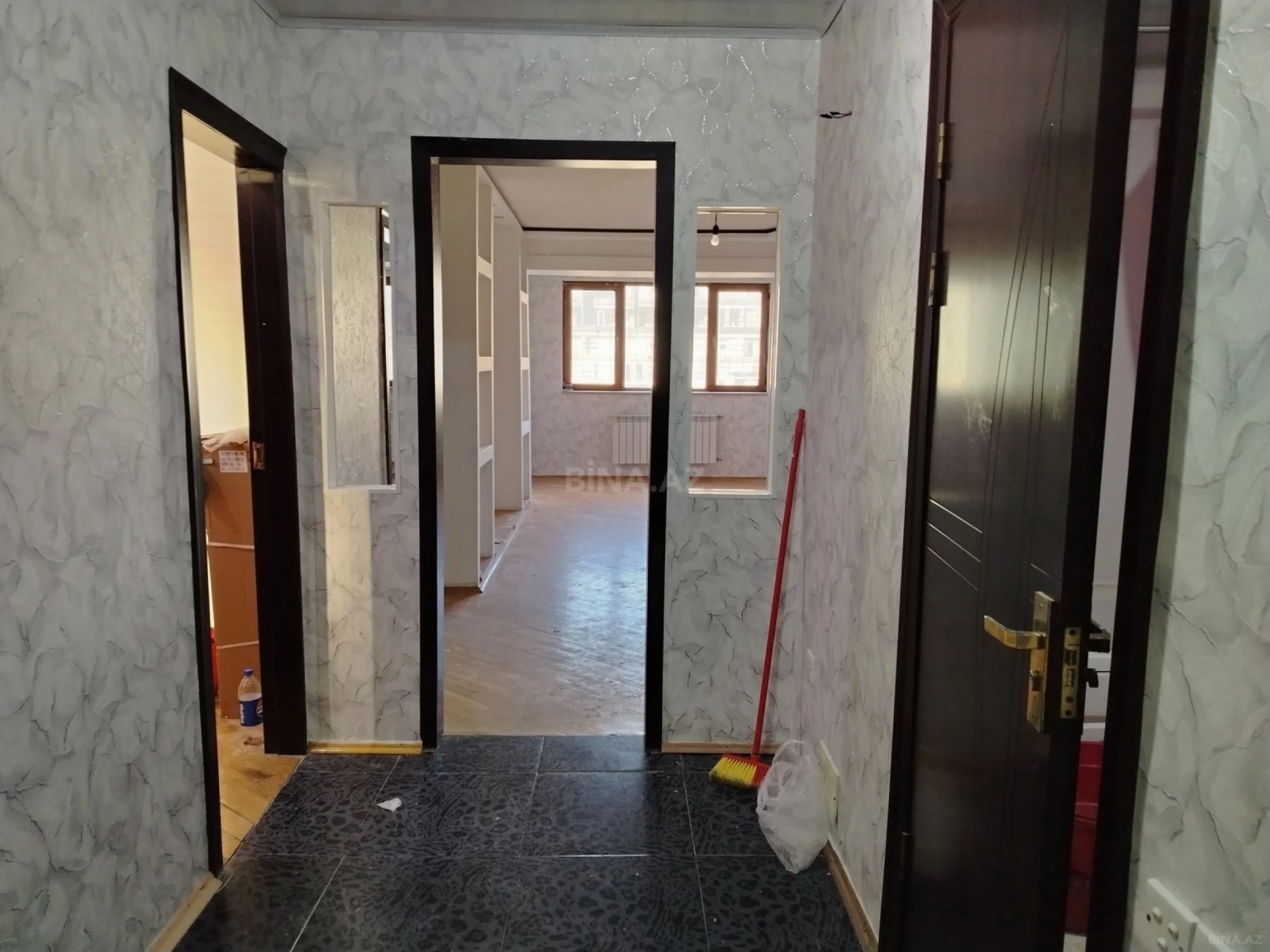 Satılır 3 otaqlı mənzil 68 m²