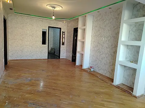 Satılır 3 otaqlı mənzil 68 m²