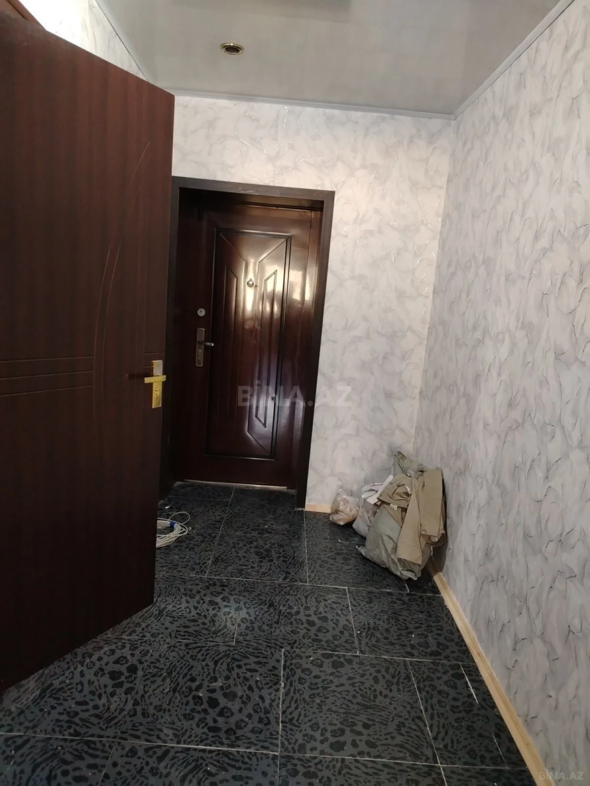 Satılır 3 otaqlı mənzil 68 m²