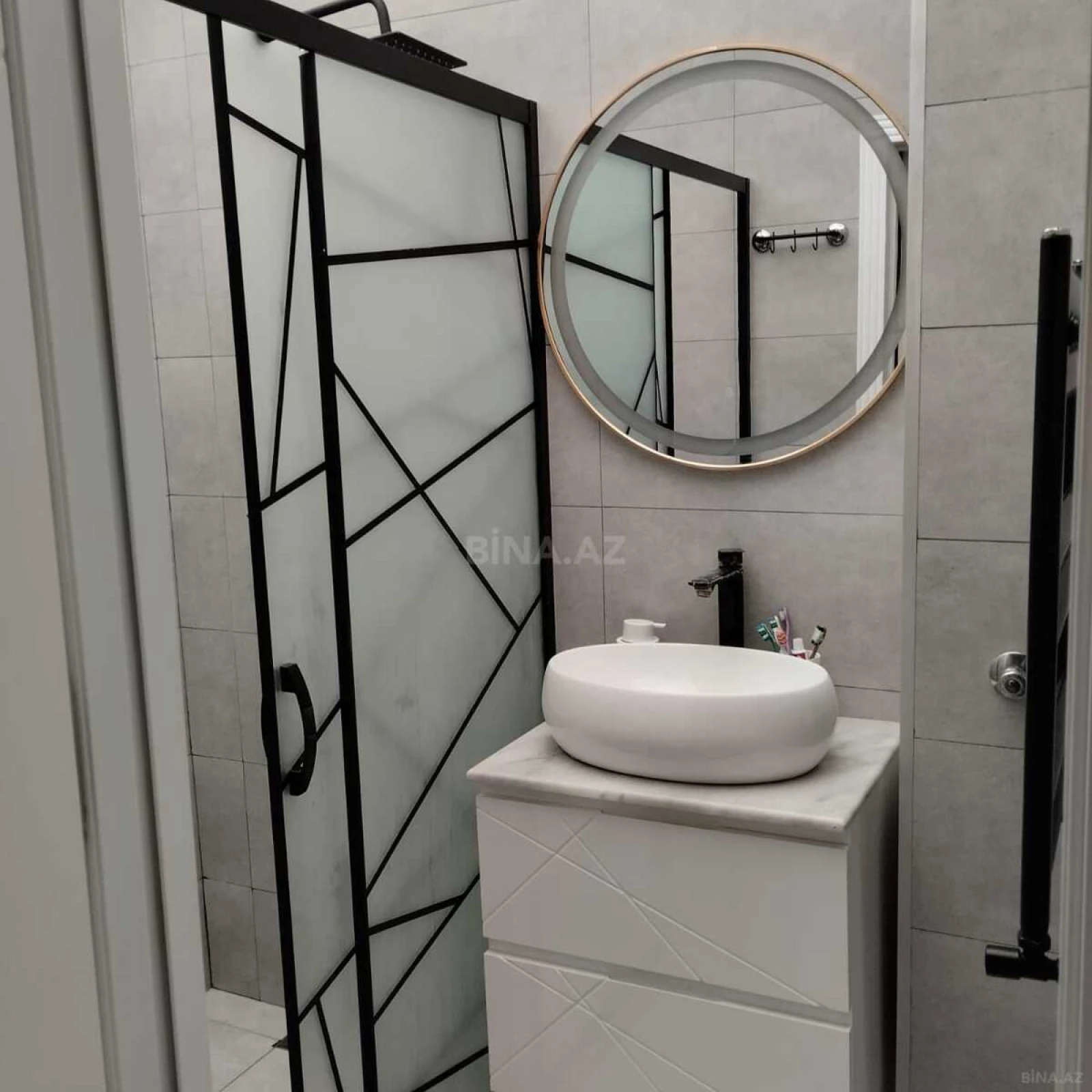 Satılır 4 otaqlı mənzil 85 m²