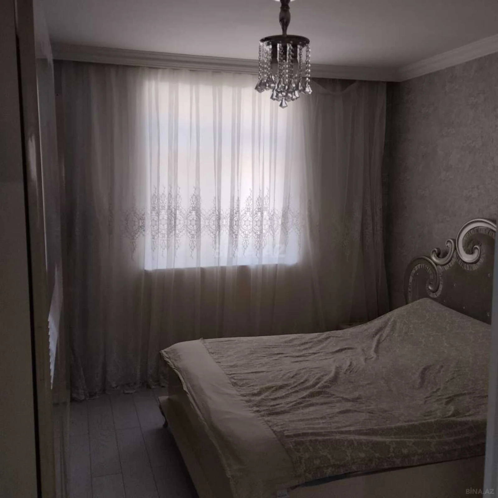 Satılır 4 otaqlı mənzil 85 m²