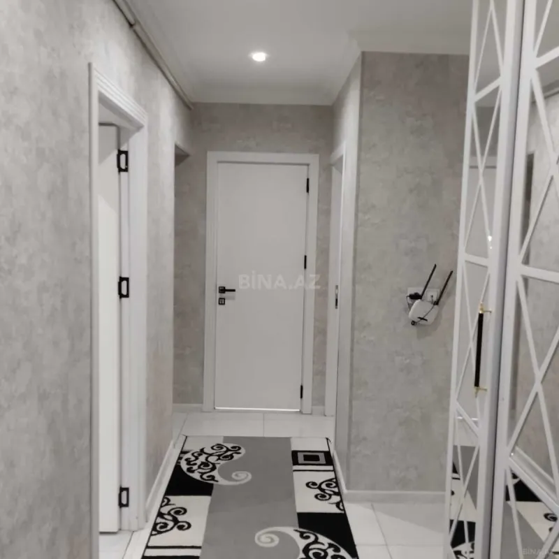Satılır 4 otaqlı mənzil 85 m²