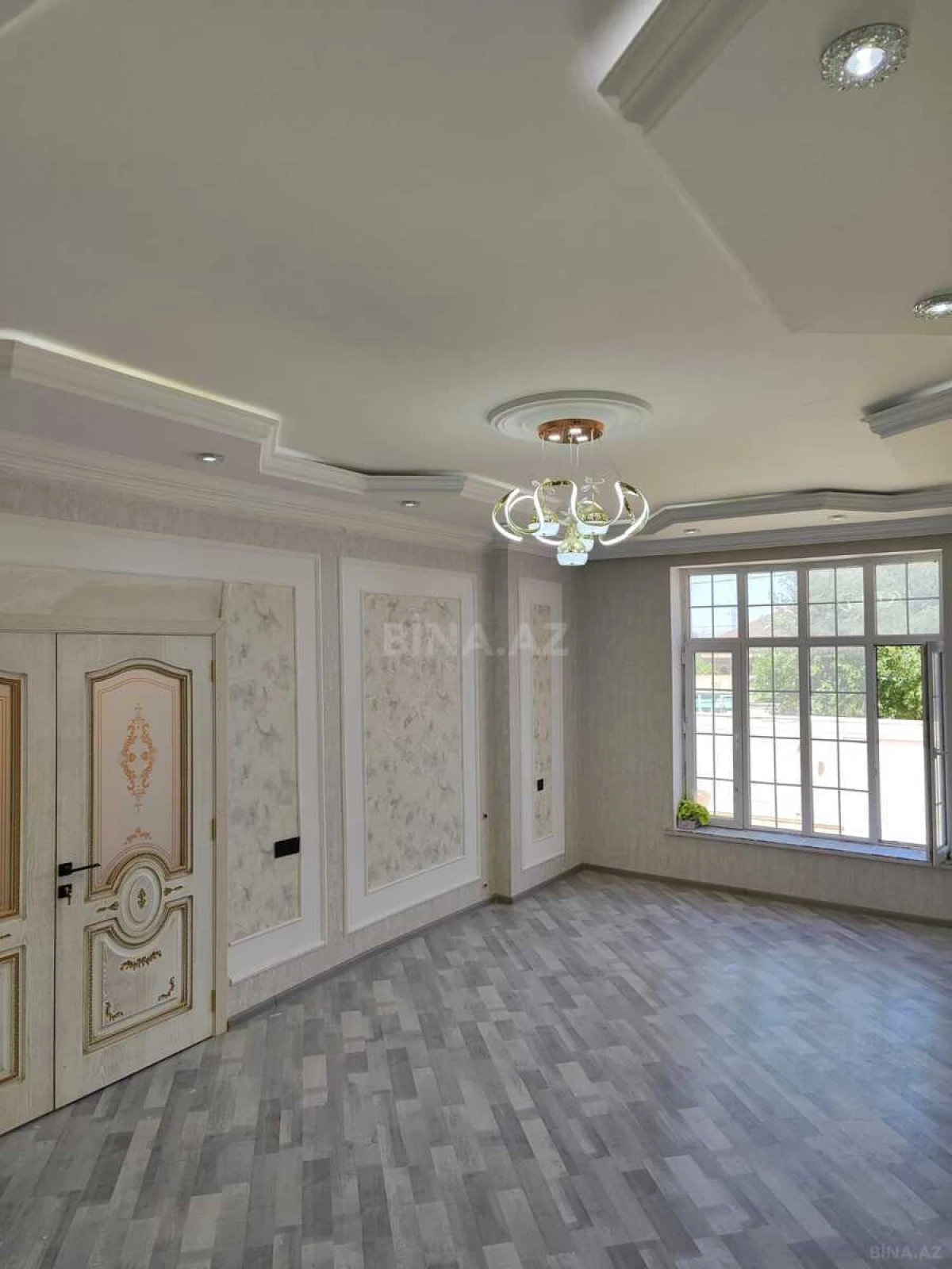 Satılır 4 otaqlı həyət evi 195 m²