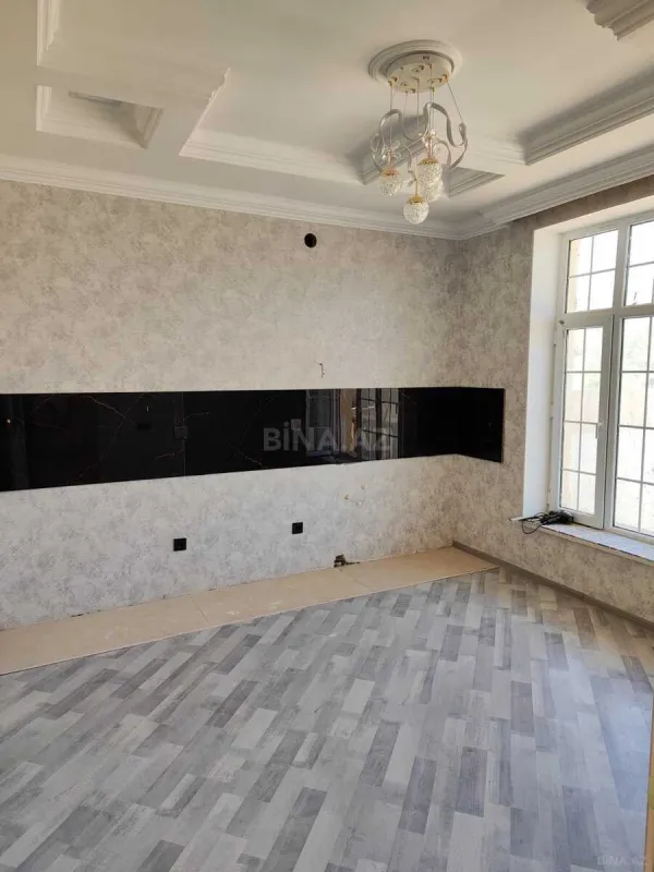 Satılır 4 otaqlı həyət evi 195 m²