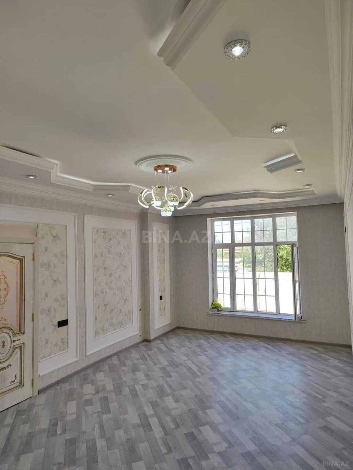 Satılır 4 otaqlı həyət evi 195 m²