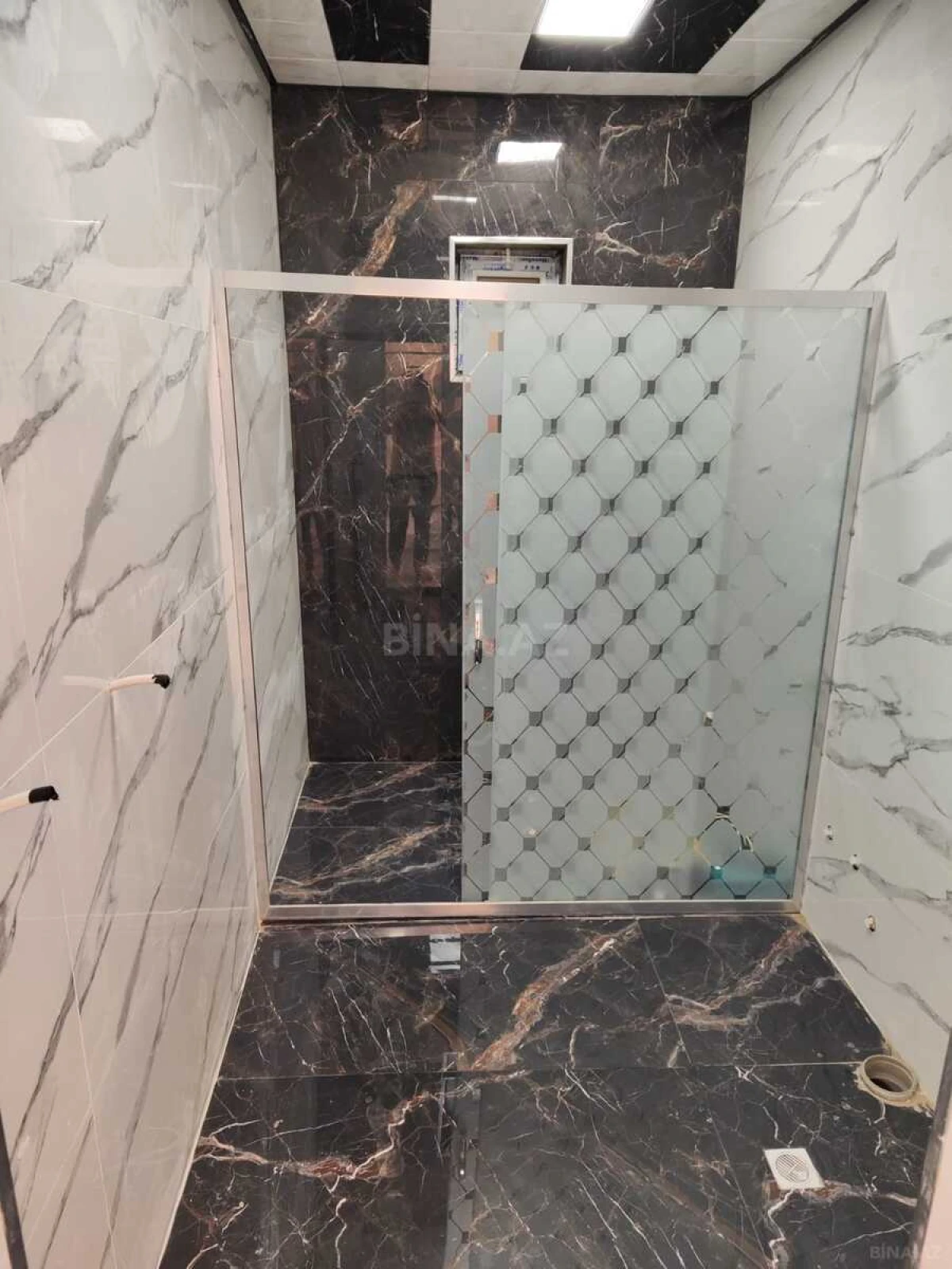 Satılır 4 otaqlı həyət evi 195 m²