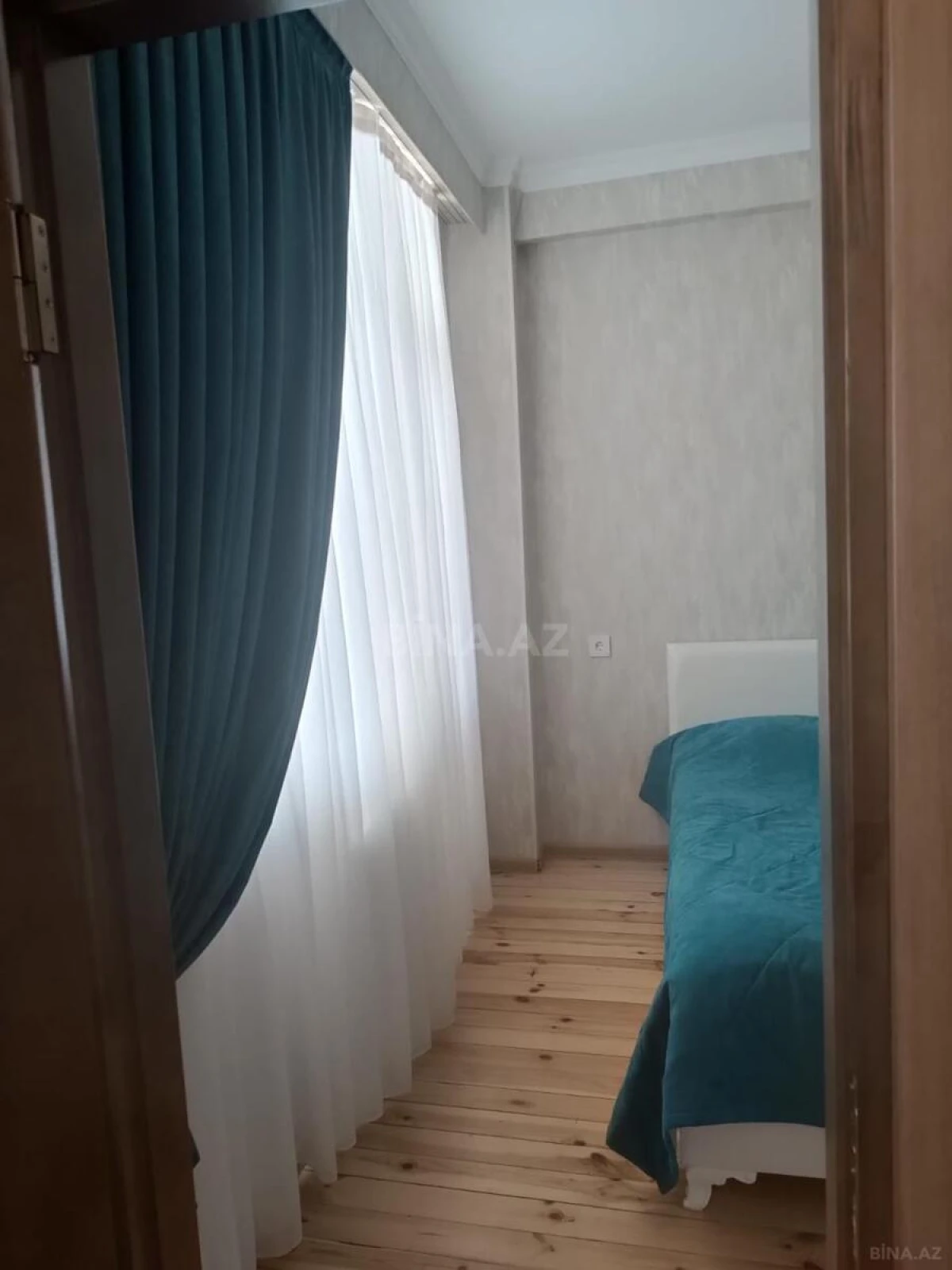 Satılır 3 otaqlı mənzil 95 m²