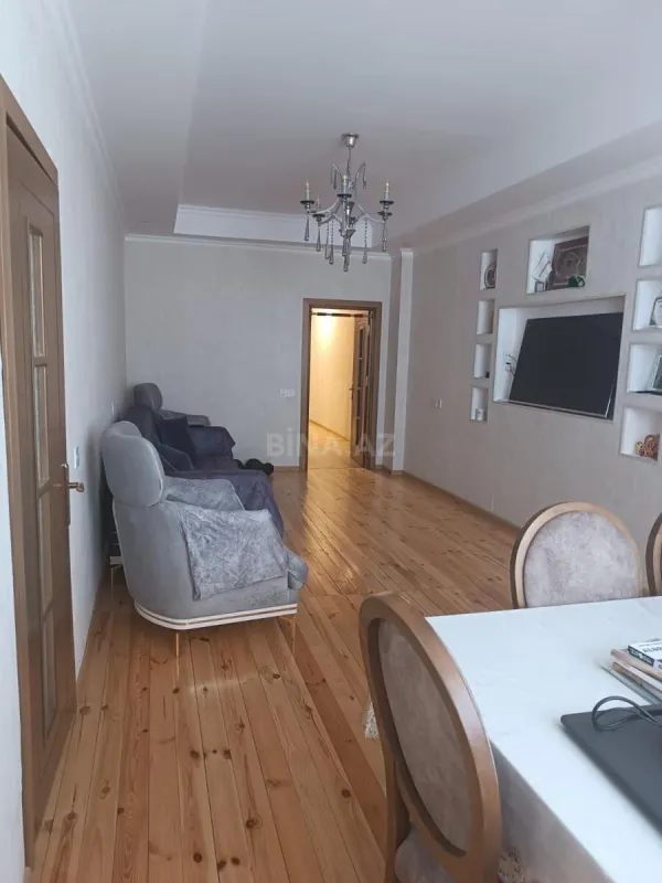 Satılır 3 otaqlı mənzil 95 m²