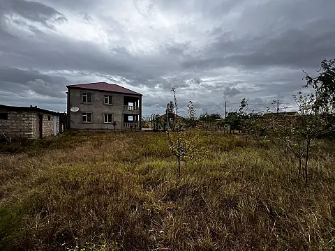 Satılır 4 otaqlı həyət evi 330 m²