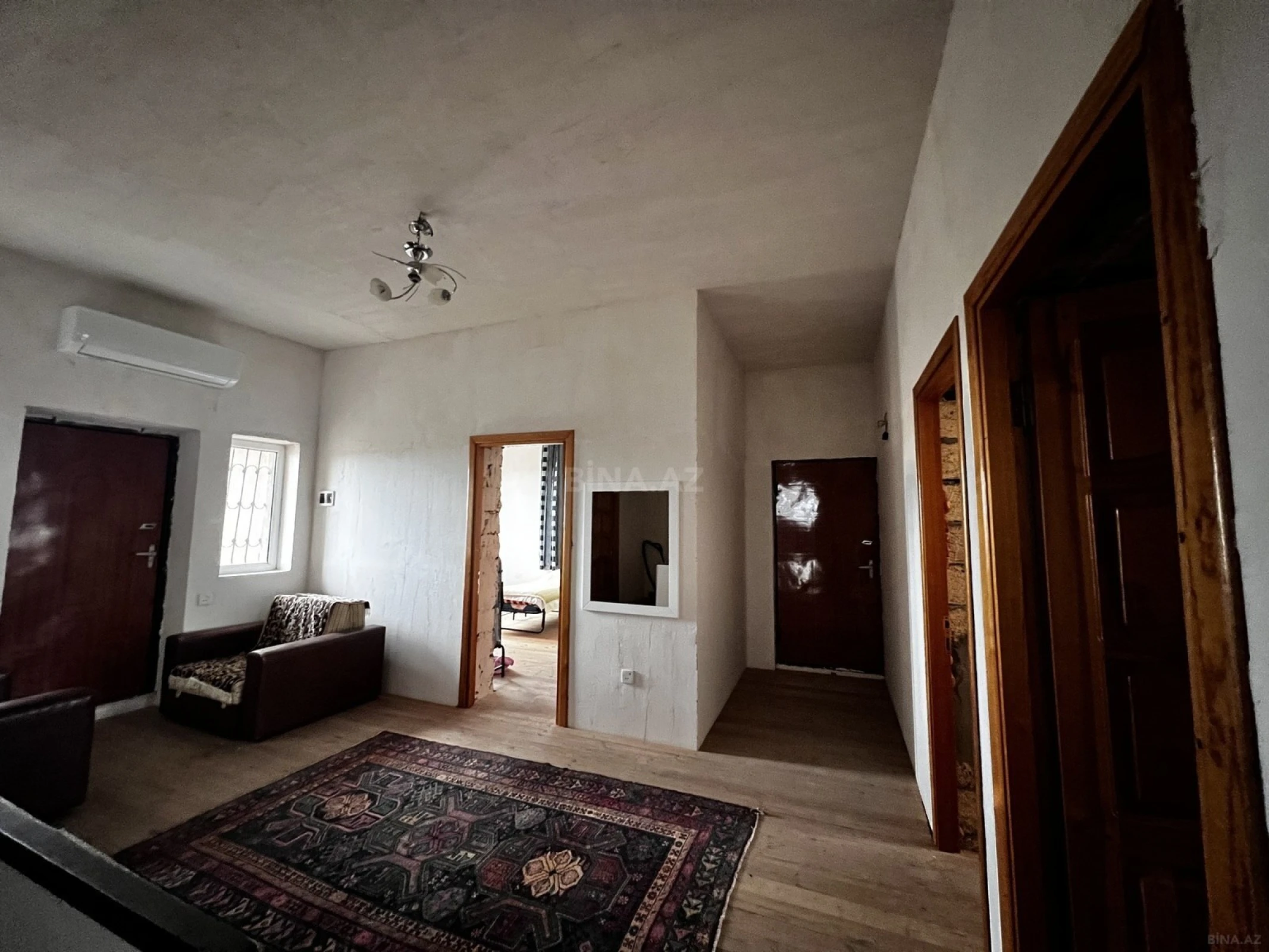 Satılır 4 otaqlı həyət evi 330 m²