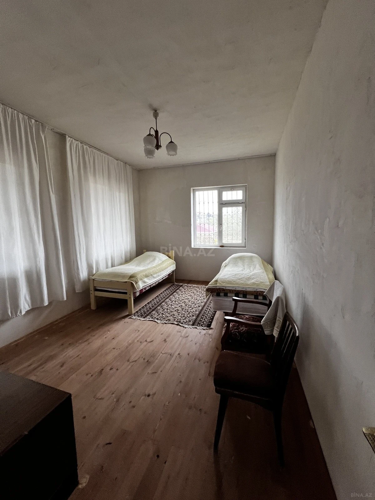 Satılır 4 otaqlı həyət evi 330 m²