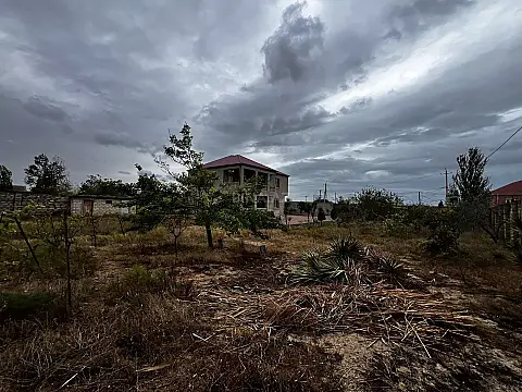 Satılır 4 otaqlı həyət evi 330 m²