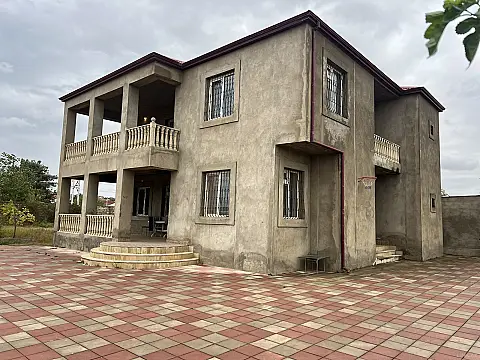 Satılır 4 otaqlı həyət evi 330 m² — Bakı, Novxanı 4 otaq 330.00 m²
