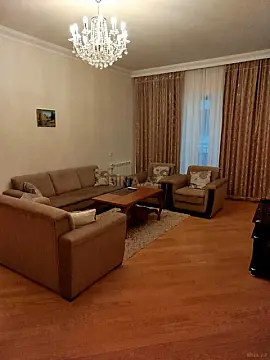 Satılır 3 otaqlı mənzil 137 m² — Bakı 3 otaq 137.00 m²