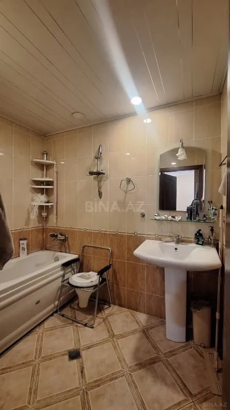 Satılır 2 otaqlı mənzil 94 m²