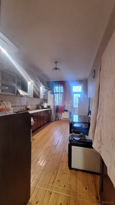 Satılır 2 otaqlı mənzil 94 m²