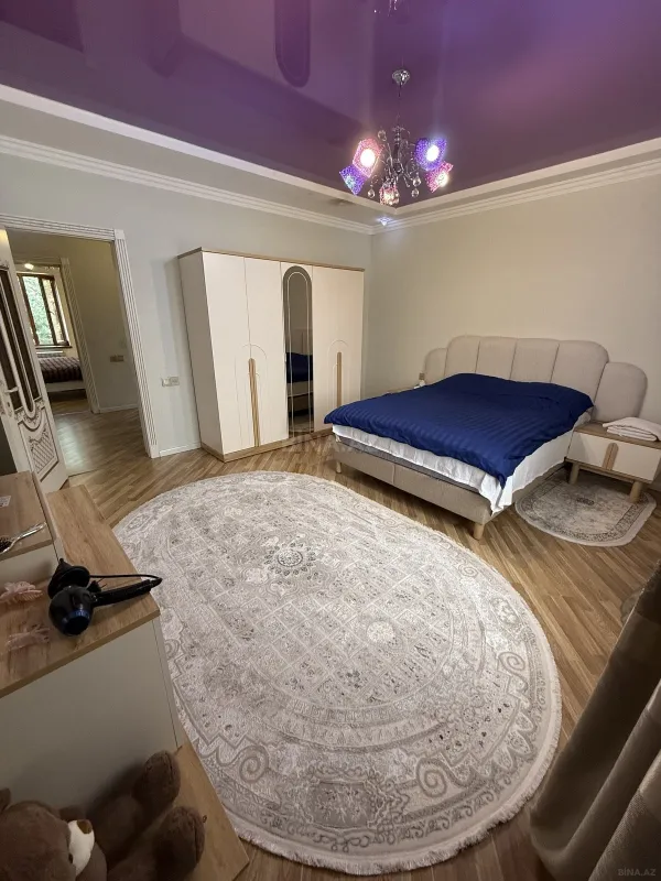 Satılır 5 otaqlı həyət evi 200 m²