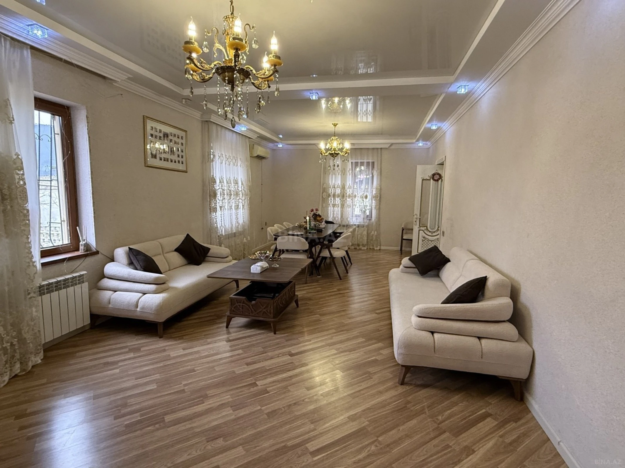Satılır 5 otaqlı həyət evi 200 m²