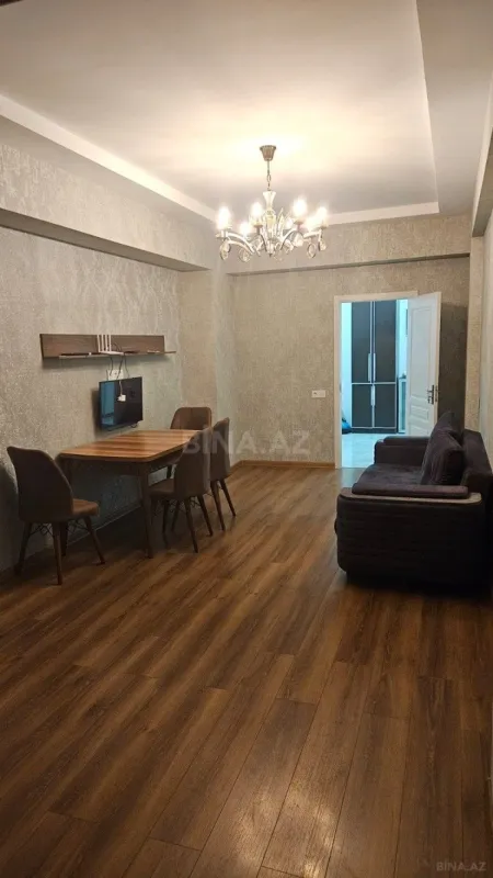 Satılır 2 otaqlı mənzil 70 m²
