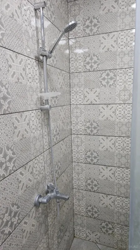 Satılır 2 otaqlı mənzil 70 m²