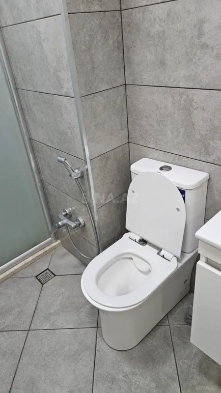 Satılır 2 otaqlı mənzil 70 m²