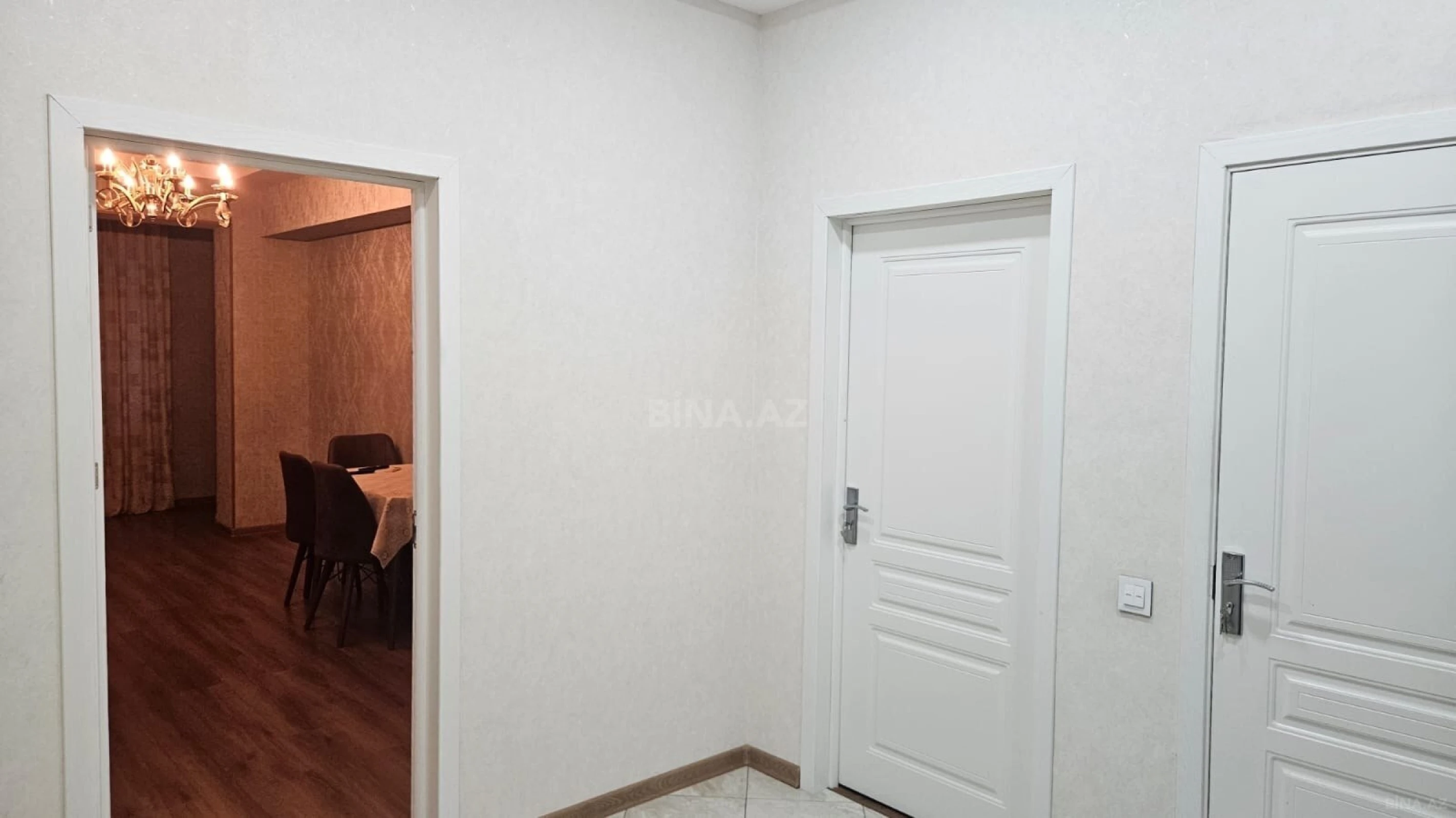 Satılır 2 otaqlı mənzil 70 m²