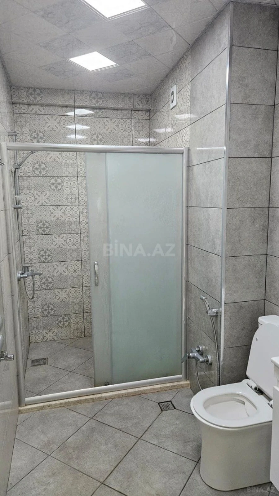 Satılır 2 otaqlı mənzil 70 m²