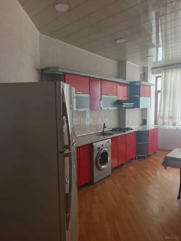 Kirayə verilir 3 otaqlı mənzil 110 m²