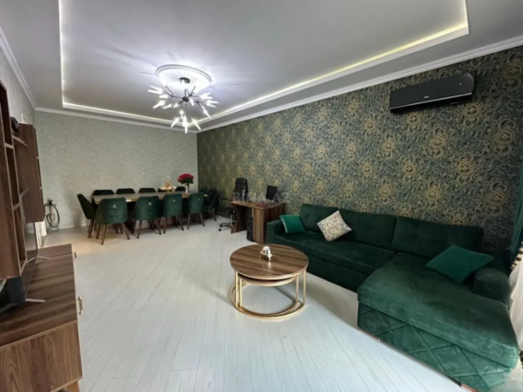 Kirayə verilir 2 otaqlı mənzil 107 m²