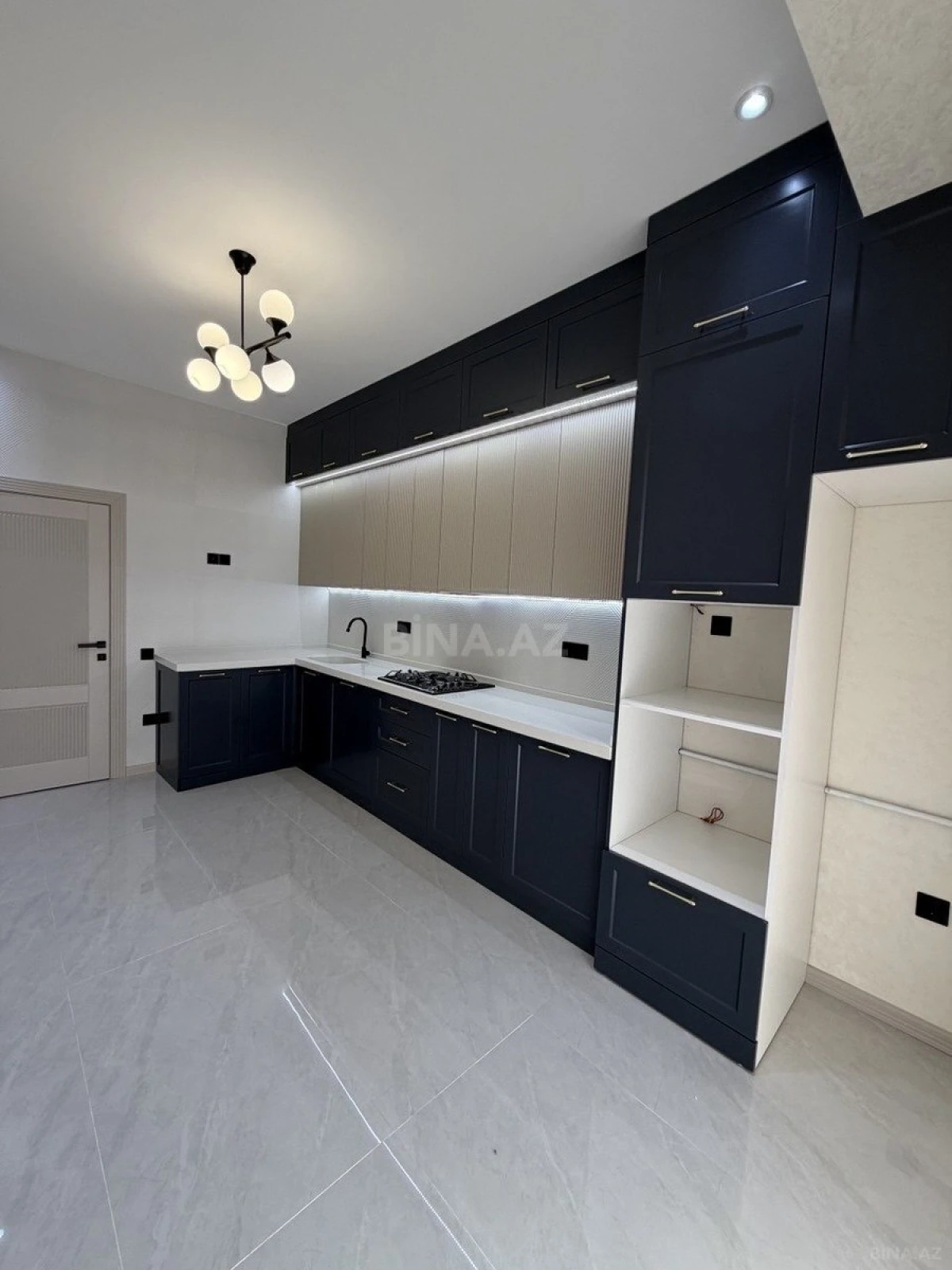 Satılır 3 otaqlı mənzil 105 m²