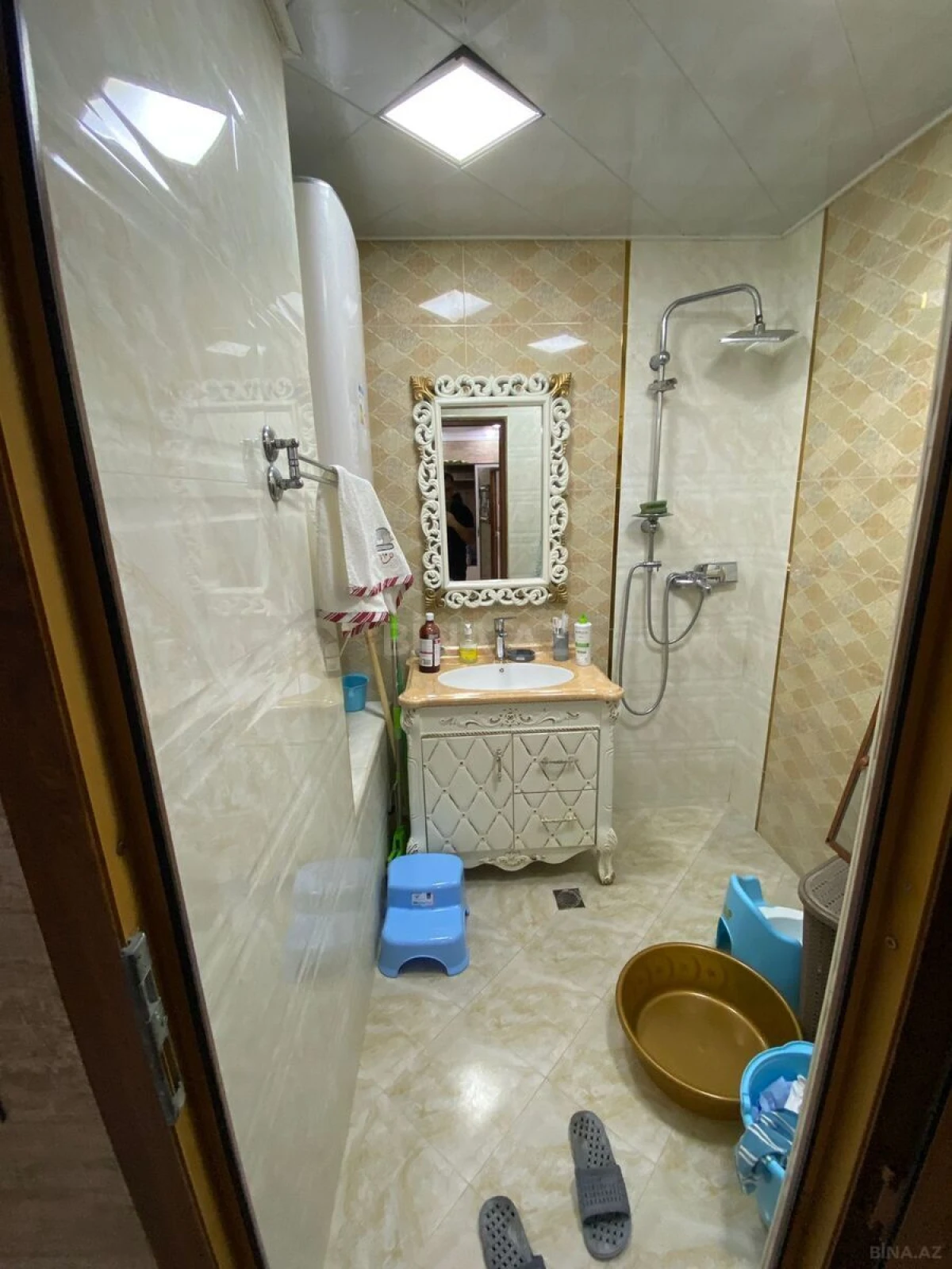 Satılır 4 otaqlı mənzil 100 m²